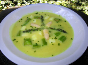 Spargelcremesuppe